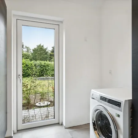 Modern Close To Hjelm Deep Holiday home *