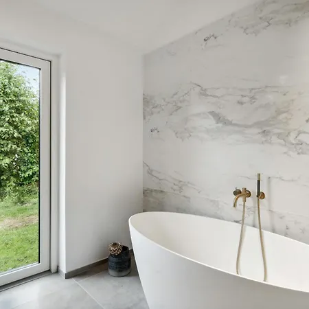 Holiday home Modern Close To Hjelm Deep